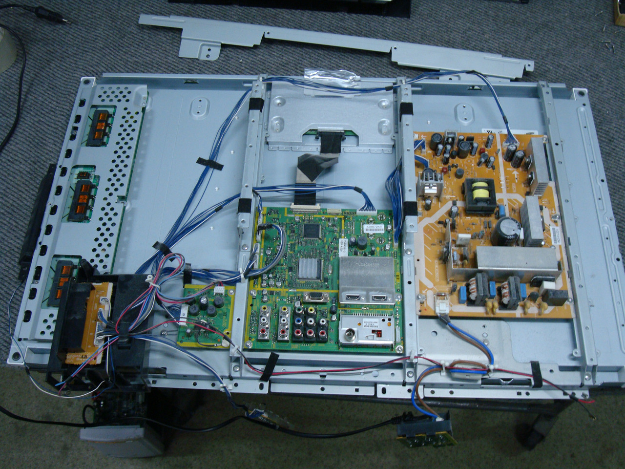 Запчастини до телевізора Panasonic TX-R32LE8 (PSU TNP4G433, TNP4G431 BP, TVR4G51-3), фото 1