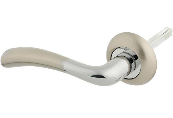 Ручка на розетці Comit Siena CM 165 хром/матовий нікель