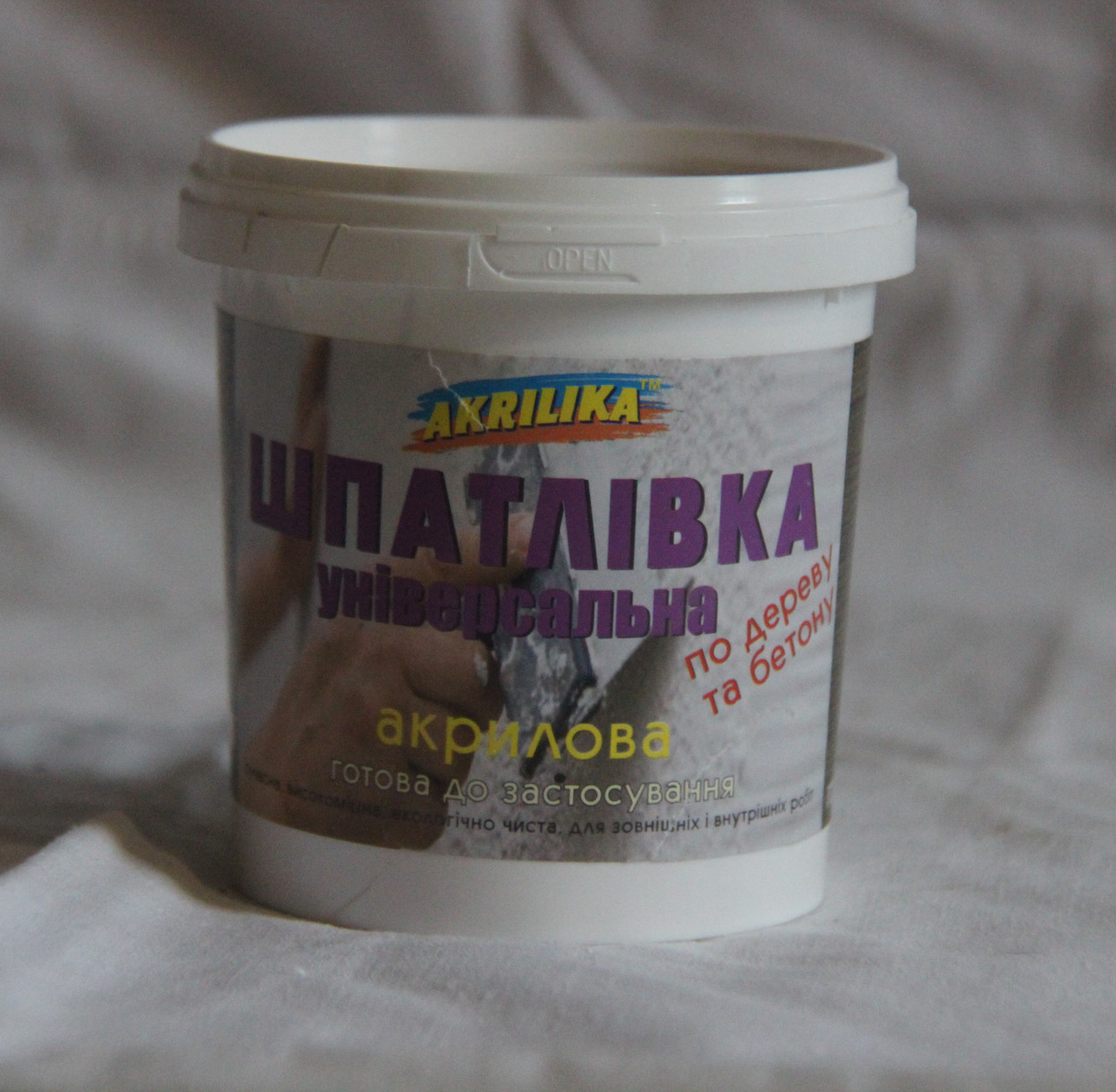 Akrilika Шпаклівка акрилова універсальна, 0,8 кг