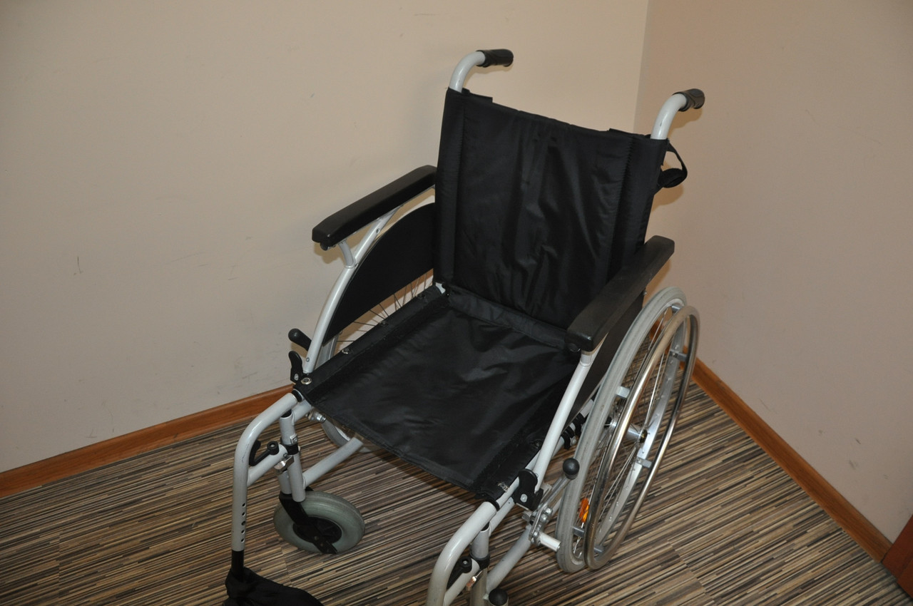 Інвалідна коляска 45 см