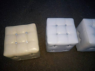 Мягкая мебель, пуфы 32