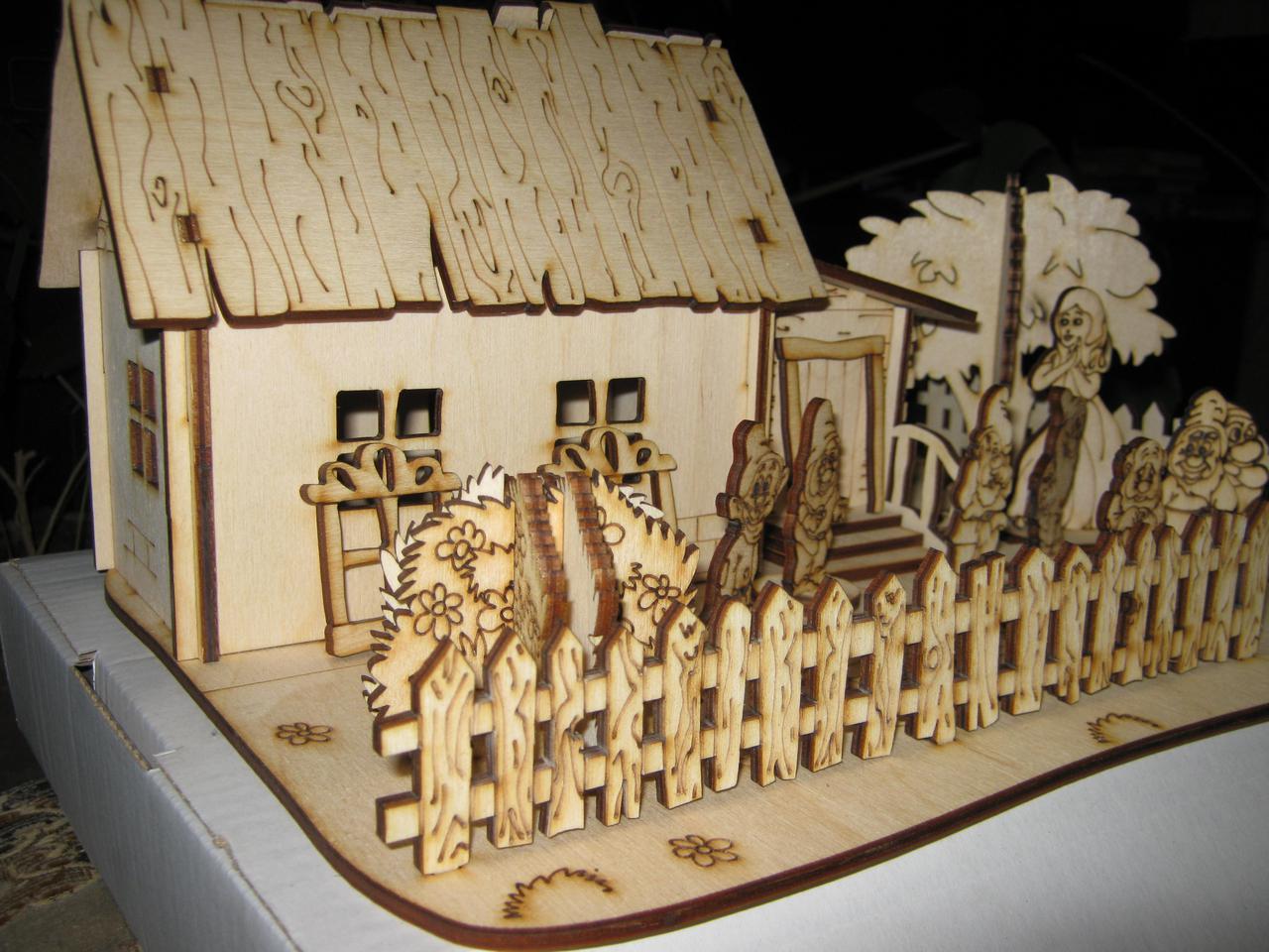 Дерев'яний 3D конструктор-розмальовка Білосніжка та 7 гномів і фарби у подарунок