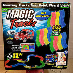 Дитяча іграшкова залізниця - конструктор Magic Tracks 165 деталей, гнучка Світна гоночна траса 2.5 м