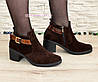 Жіночі замшеві туфлі на стійкому каблуці, коричневий колір, фото 2