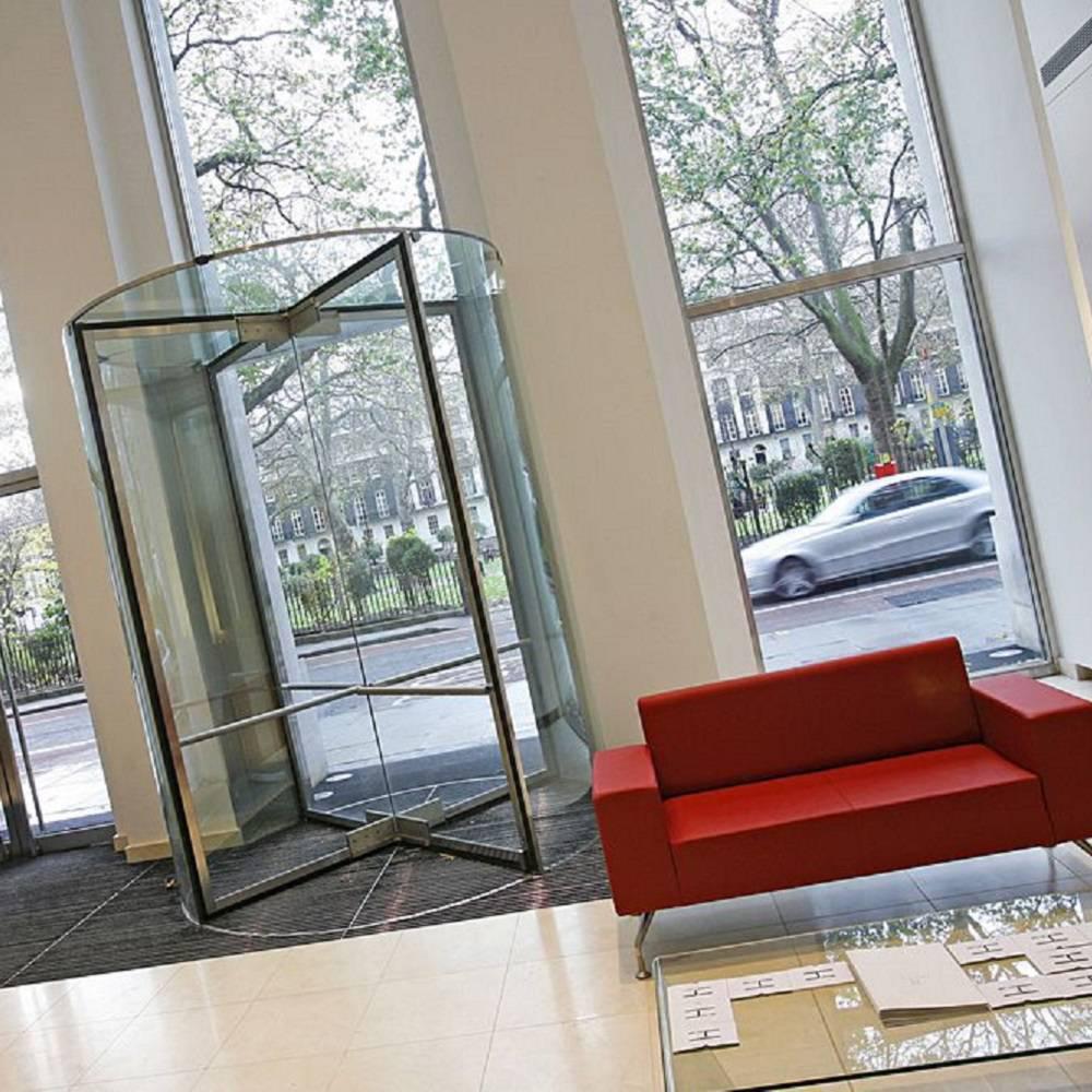 Grupsa RS-Krystal - суцільноскляні револьверні двері