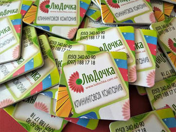 Рекламные магнитики на заказ для клининговой компании. Размер 63х63 мм 4