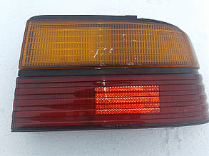 Ліхтар стоп задній правий Mazda 626 GD 1987-1991г.в. 2-дв. купе (бребристі)