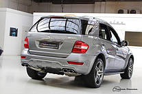 Mercedes-Benz ML63 AMG "10th Anniversary Edition"