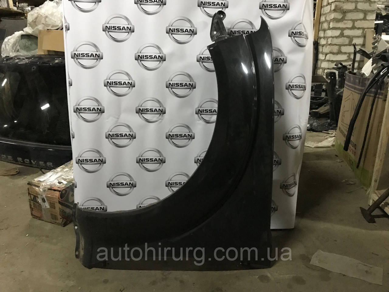 Крило переднє лівеnissan navara d40