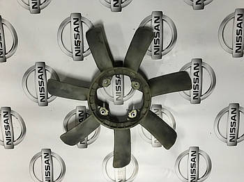 Крильчатка двигуна nissan navara d40