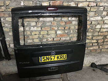 Крышка багажника Fiat Doblo