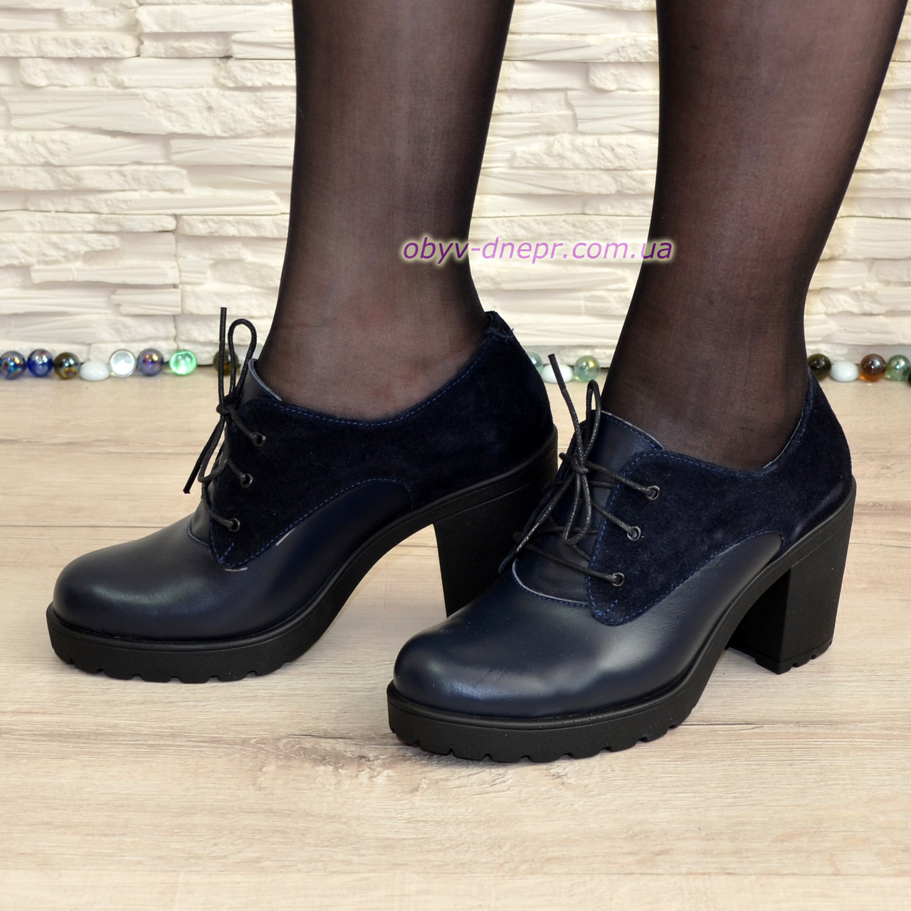 Жіночі сині туфлі на стійкому каблуці, фото 1