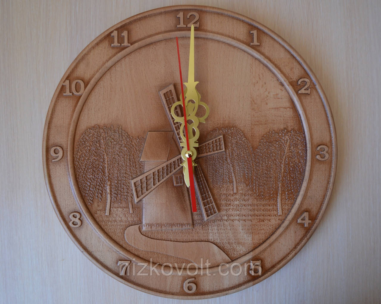 Дерев'яний різьблений годинник "Млин"