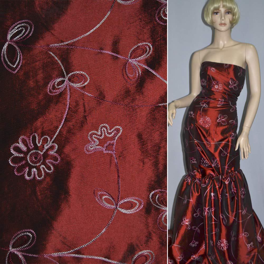 Тафта бордова з вишивкою