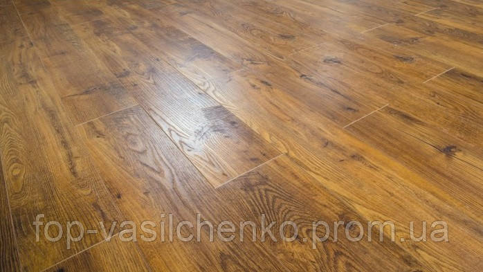 Ламінат Дуб Баварія темний Grun Holz 93405-8 (33кл.)