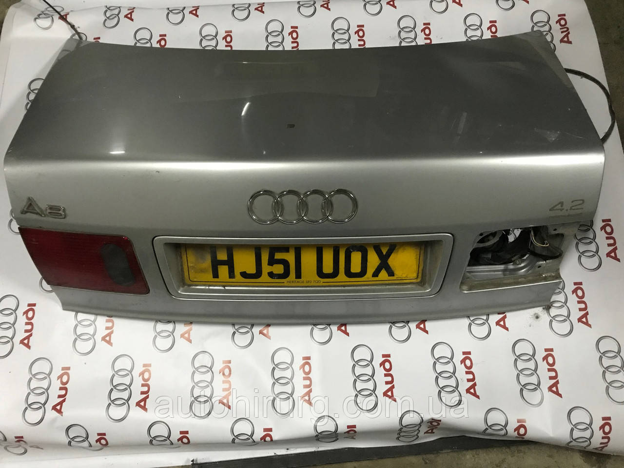 Крышка багажника audi a8 d2