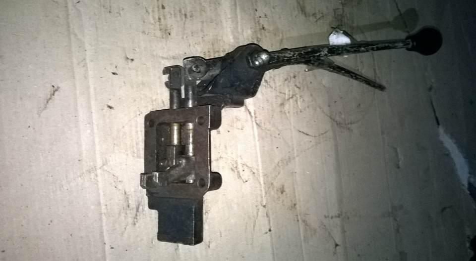 Кришка УАЗ роздатки з важелями, фото 1