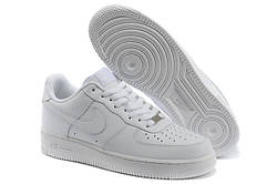 Кросівки Nike Air Force чоловічі – високоякісна спортивна взуття від світового бренду
