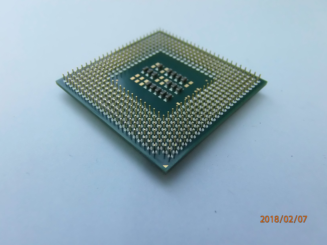 Процесор Intel Celeron 2,0Ghz/128/400/1.315V-1.525V SL6VY