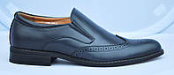 Розміри 40 і 43  Чоловічі класичні туфлі броги з PU шкіри, сині OKKO 1672-2