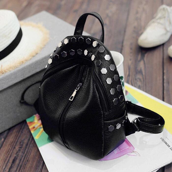 Модный маленький чёрный рюкзак для девушек Ривьет с заклёпками - фото 2 - id-p653879559