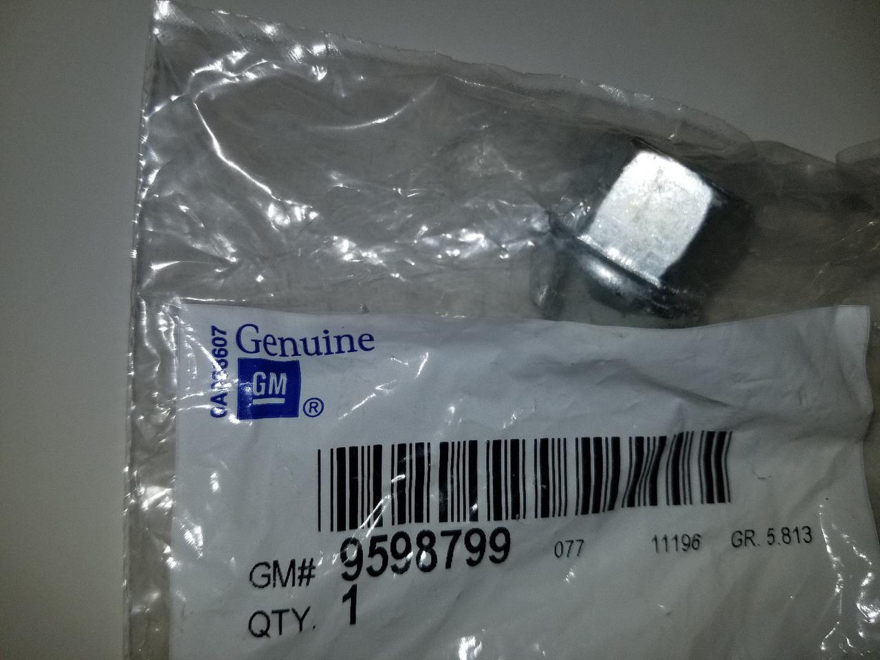 Гайка колісна GM 9594681 OPEL Astra-J Insignia-B Zafira-C Mokka Ampera Cascada