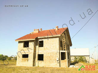 Монтаж керамической черепицы Roben Piemont.