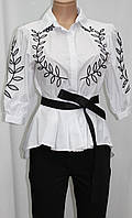Рубашка блузка женская удлиненная под пояс, белая с черной вышивкой, рубашечный коттон, Турция