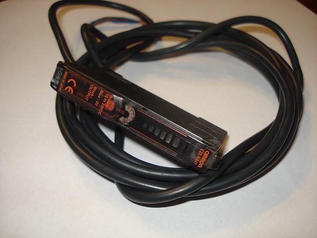 E3X-NA41 Photoelectric Sensors PNP 12 to 24 VDC 35 mA (Max.) OMRON #18