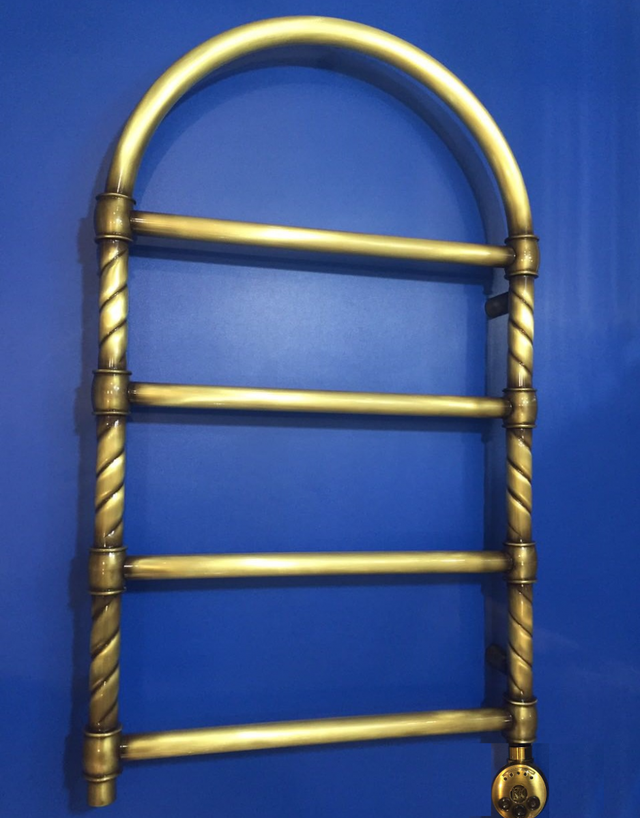 комбінований електро-водяною полотенцесушитель