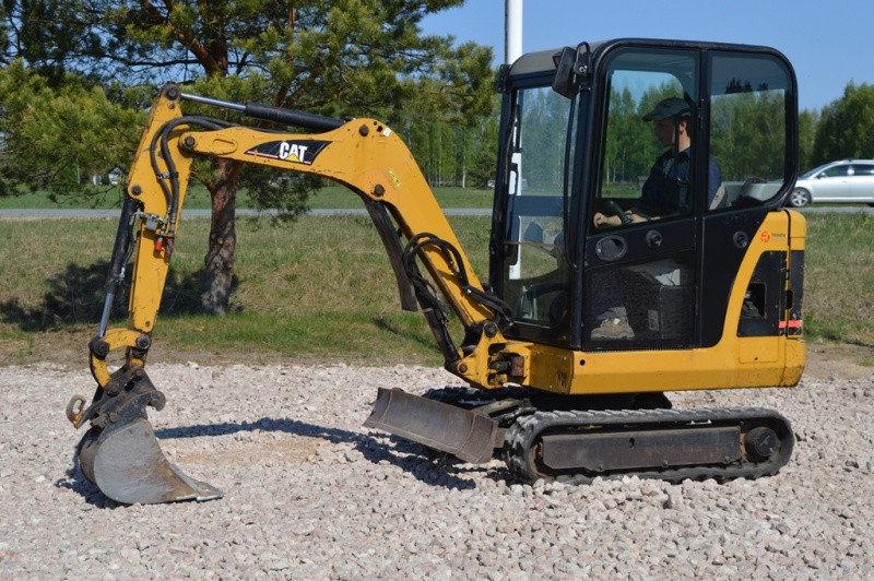 Міні екскаватор CAT 301.8 C 2007 рік, фото 1