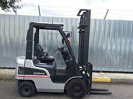 Бензиновий навантажувач NISSAN P1F1A15J 2009 рік