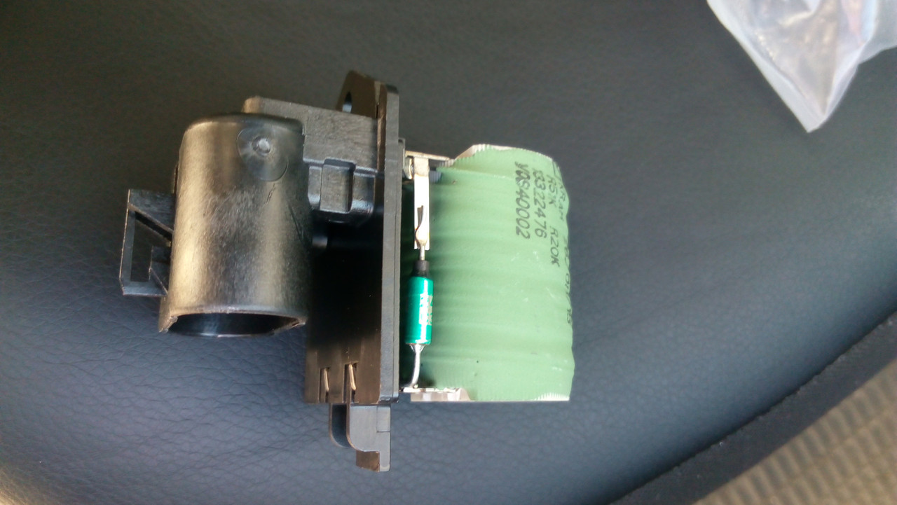 Резистор вентилятора двигуна GM 13322476 A13DTC A13DTE A14NEL B14NEL A14NET B14NET OPEL MERIVA-B