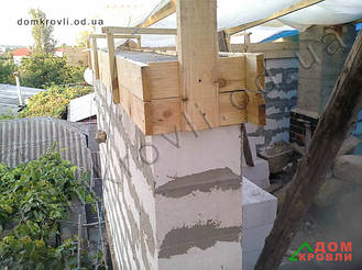 кладка парапета и заливка армопояса