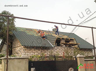 Монтаж модульной металлочерепицы Z-lock Rocua