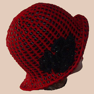 В'язаний жіночий капелюшок "В'язана шкіра", червоного кольору
