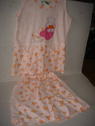 Майка та шорти.