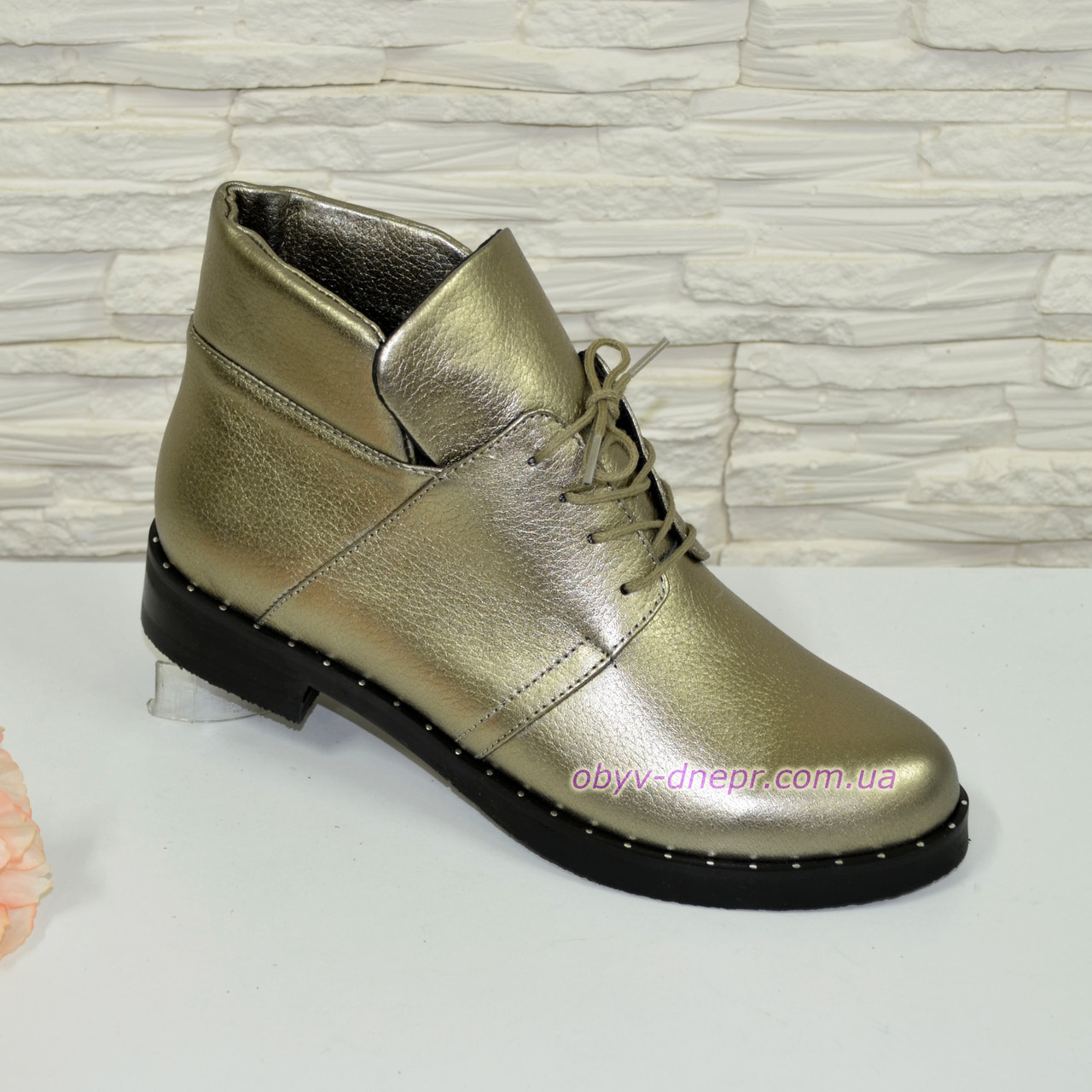 Черевики жіночі шкіряні на невисоких підборах, колір бронза, фото 1