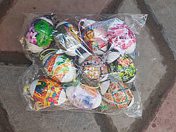 Писанка пластмасова на мотузці