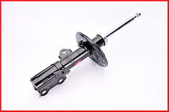 Амортизатор передній правий газомаслянный KYB Toyota Corolla, Auris E15/E18 (06-) 339700