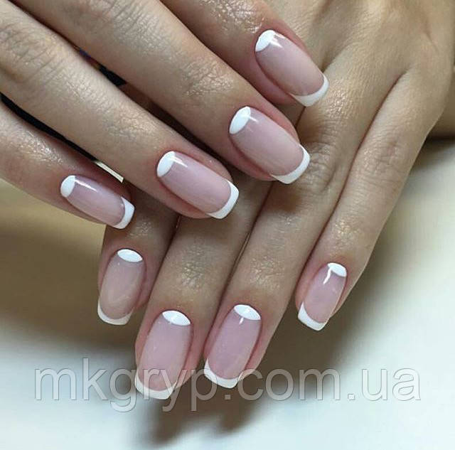 Знижки на ФРАНЦУЗЬКЕ НАРОЩУВАННЯ в мережі студій MAKNAILS
