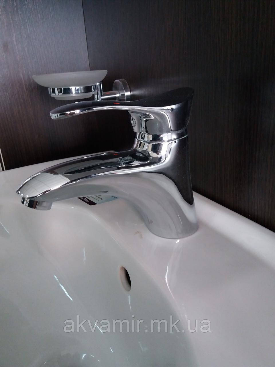 Змішувач для раковини Haiba Eris 001, фото 1