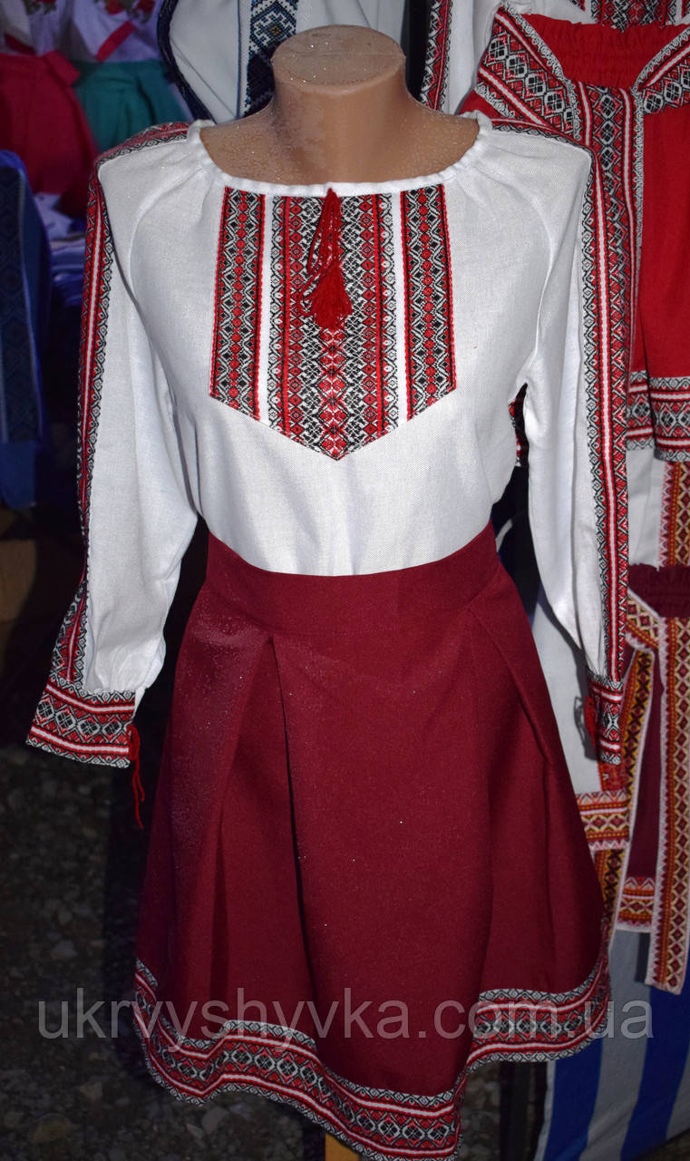 Вишитий костюм "Олеся"