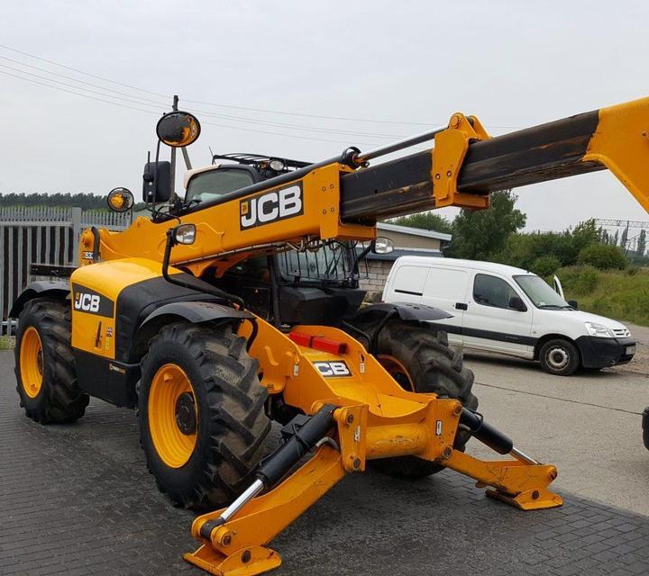 Телескопічний навантажувач JCB 533-105 2012 рік