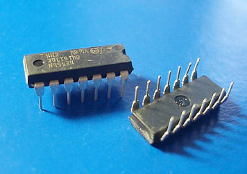 Мікросхема NE556N NE556 DIP-14 таймер