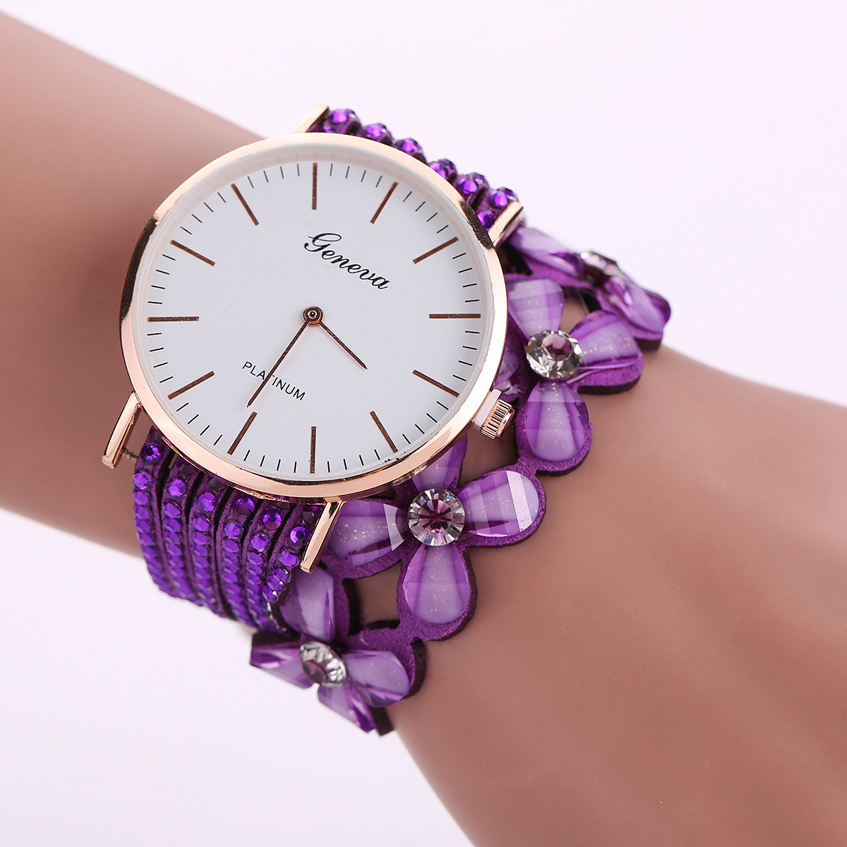 Жіночі годинники браслет зі стразами і фіолетовим ремінцем