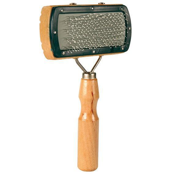 Пуходерка Trixie Soft Brush для собак, дерево, 10х18 см