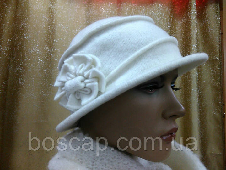 Жіночий капелюшок з м'якої валяної вовни, TM Rabionek,розмір 56-57, колір молочний, тон 000