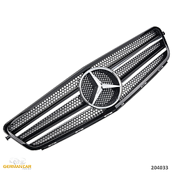 Решітка радіатора Mercedes W204 стиль AMG (чорний глянц + хром смужки)