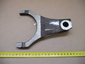 Вилка приводу РК КРАЗ (в d-107 мм без різі приводу пер.моста) 260Д-2051022